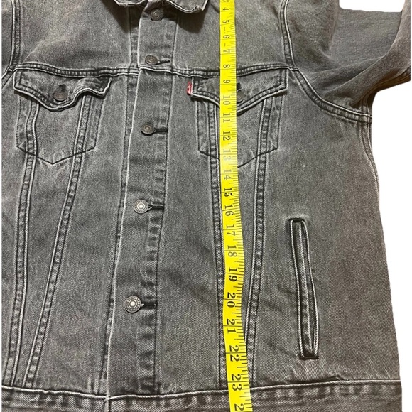 Levi’s Premium Men’s Trucker Jacket – Washed Black Denim Big E Size M EXC - Picture 8 of 13